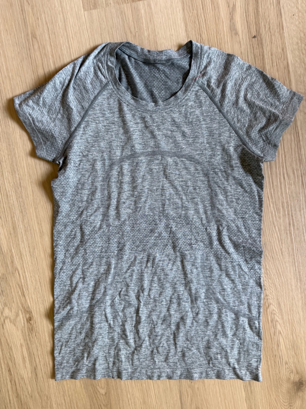 Lululemon Run Swiftly Tech Top Gray Sz 8